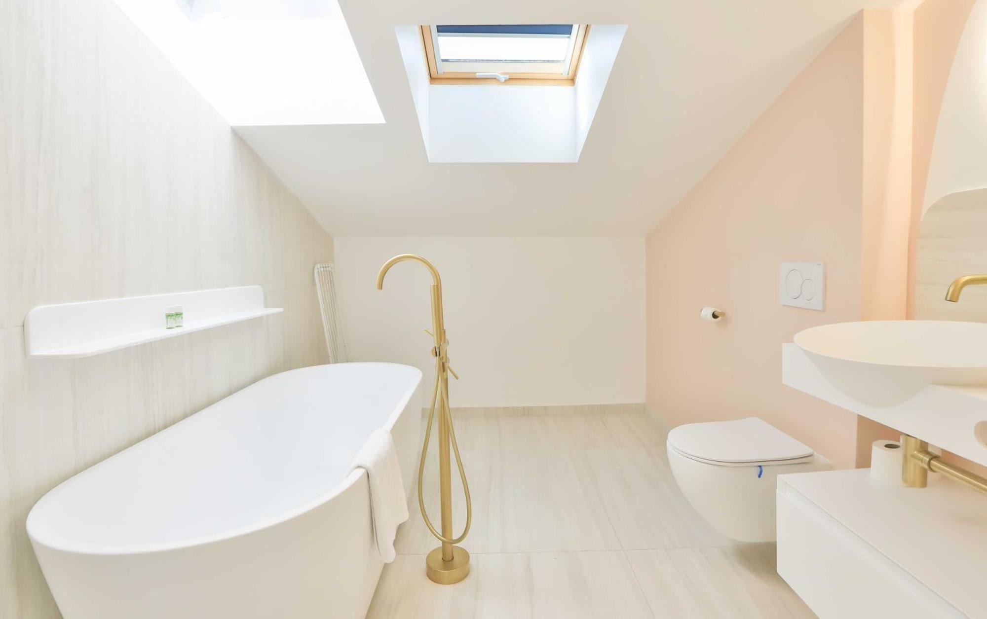 2 Bed Flat - Hyper Centre St Tropez *